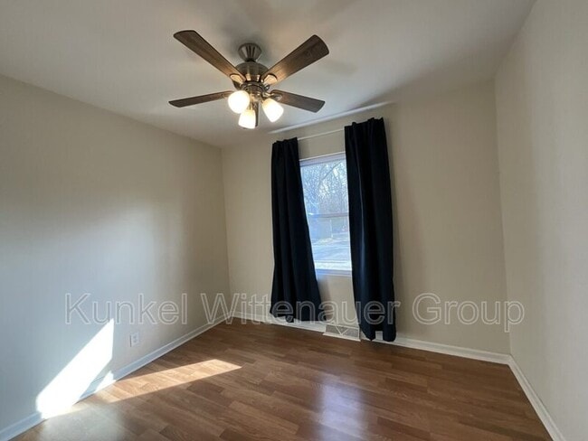 Building Photo - 221 Gilbert St