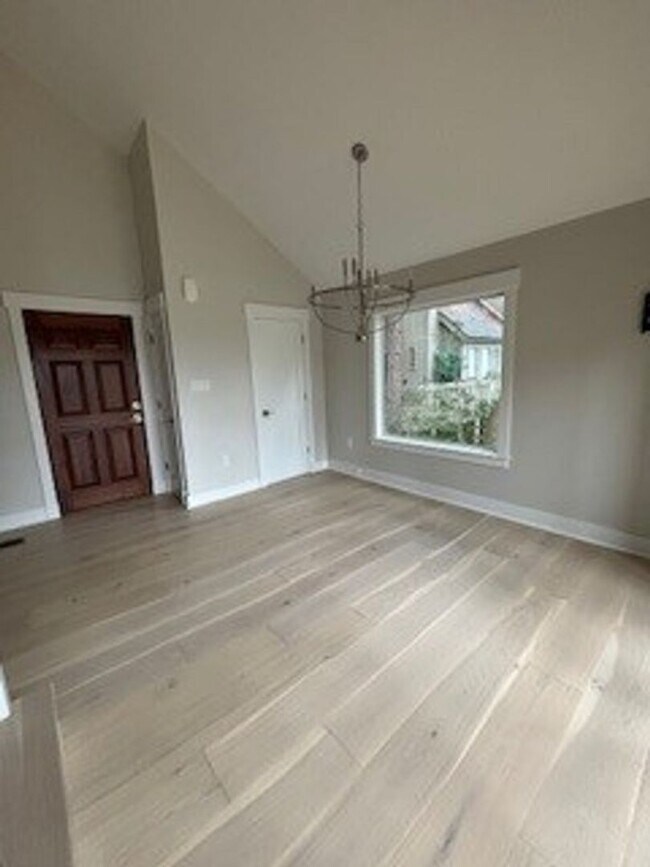 Building Photo - Broad Creek Landing