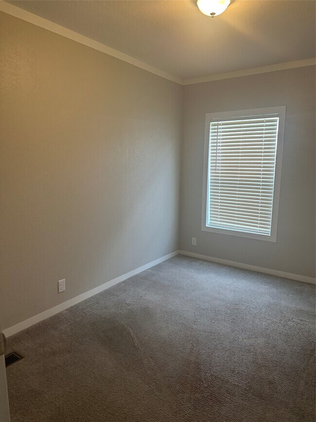 Building Photo - 21509 W Hammond Dr