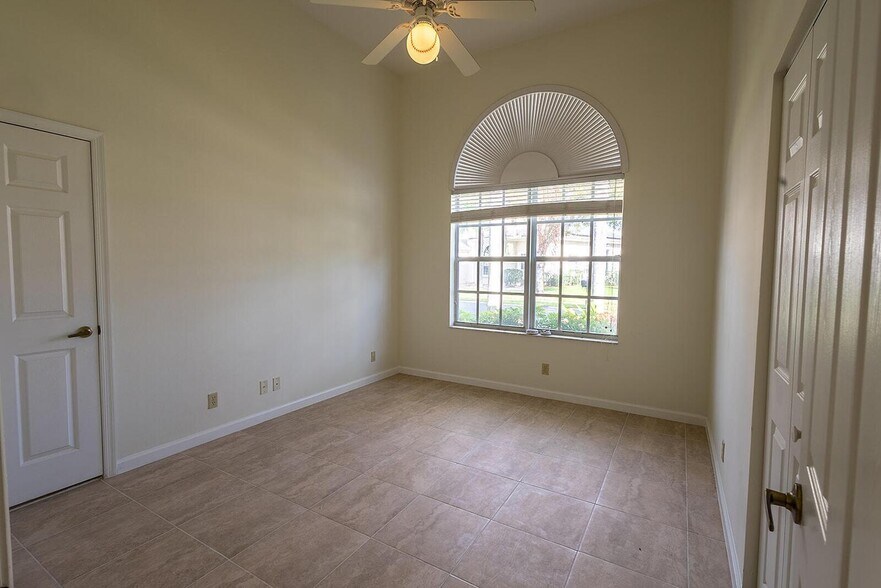 Building Photo - 6428 Garden Ct