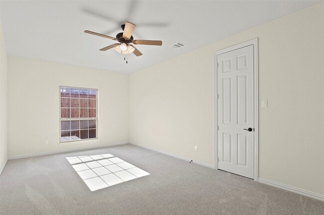 Building Photo - 601 Winslow Ln