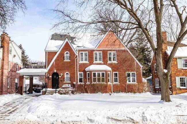 Building Photo - 580 Neff Rd