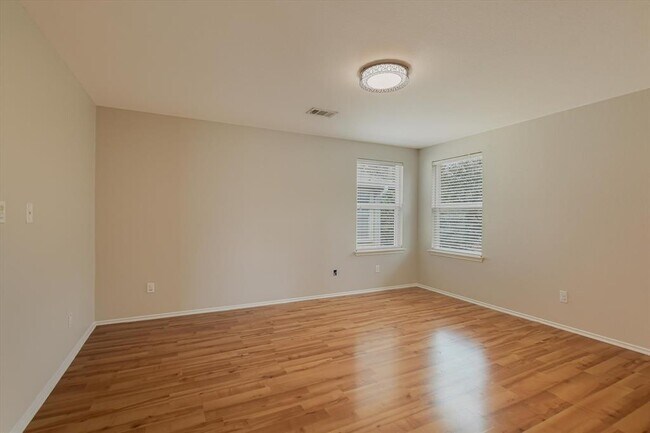 Building Photo - 1420 Huckleberry Ln