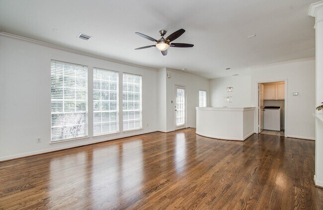 Building Photo - 4107 Blossom St