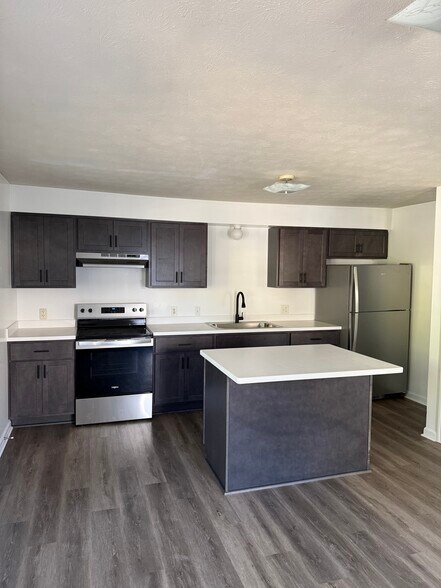 Kitchen - 30 East Ave