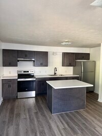 Building Photo - 30 East Ave