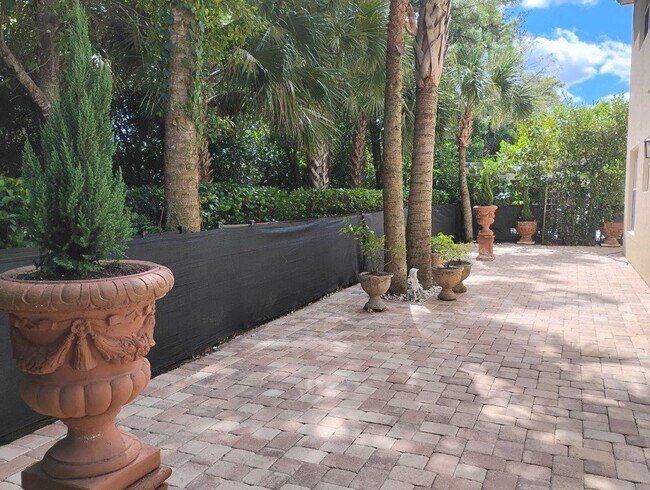 Building Photo - 9183 Nugent Trail