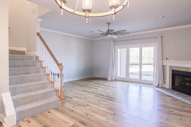 Building Photo - 115 Mt Carmel Rd