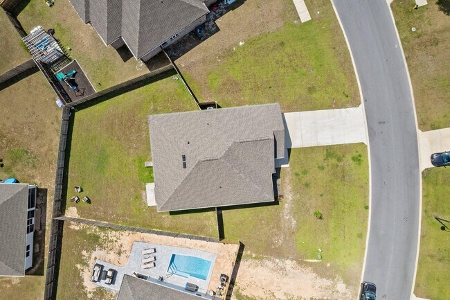 Building Photo - 439 Sweet Blossom Bend