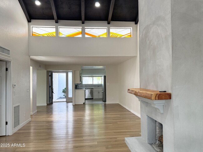 Building Photo - 6533 N Maryland Cir