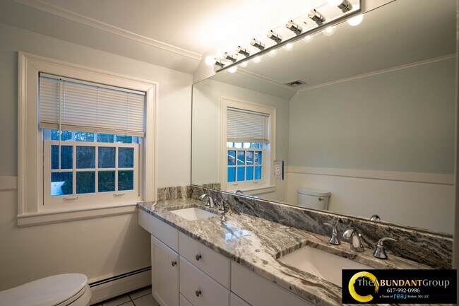 Building Photo - 40 Puddingstone Ln