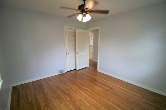 Building Photo - Adorable home located in southside of Lexington    20260604