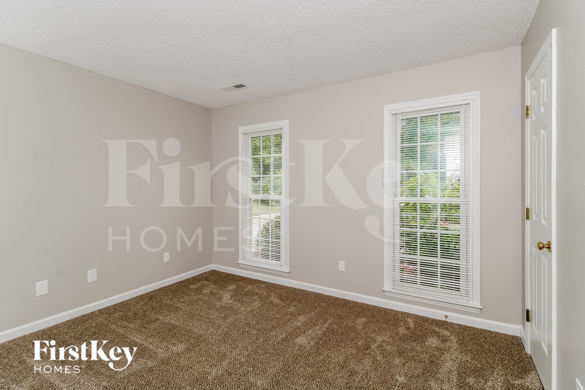 Building Photo - 3229 Sparrowhawk Dr