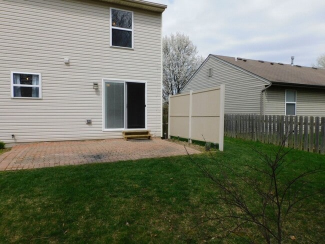 Building Photo - Spacious 4 Bedroom, 2.5 Bath Home