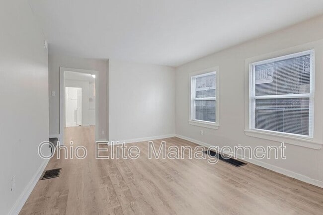 Building Photo - 1999 W Broad St