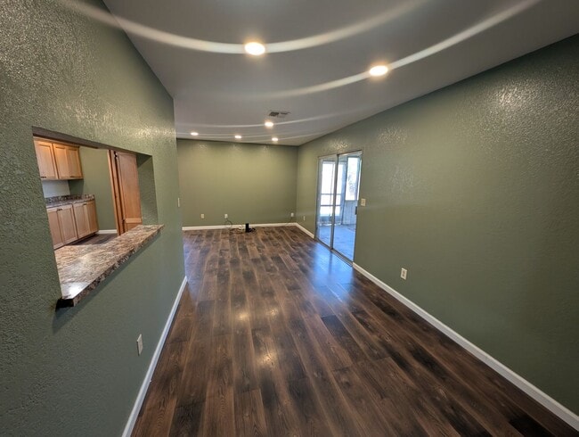 Building Photo - 3 Bedroom House in the Pernie Trail Park N...
