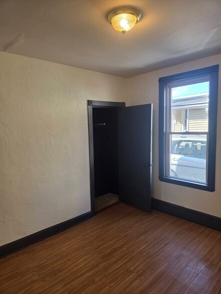 Building Photo - 25 Shepherd St