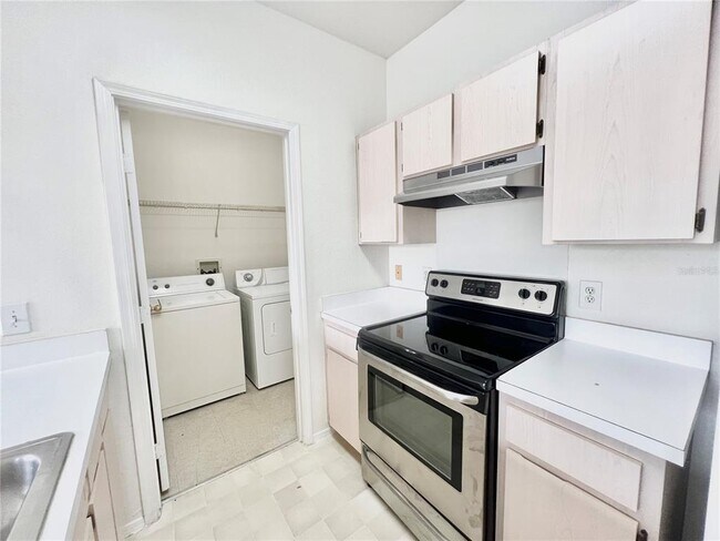 Building Photo - 13025 Sanctuary Cove Dr