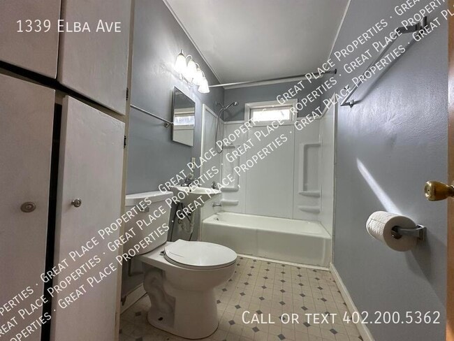 Building Photo - 1339 Elba Ave