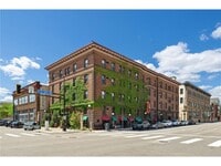 Building Photo - 11 S 12th St