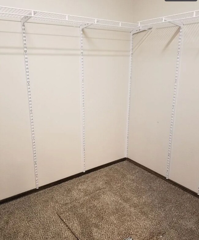 Building Photo - 4421 E Buckeye Ave