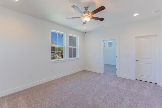 Building Photo - 1617 Woodwind Ln