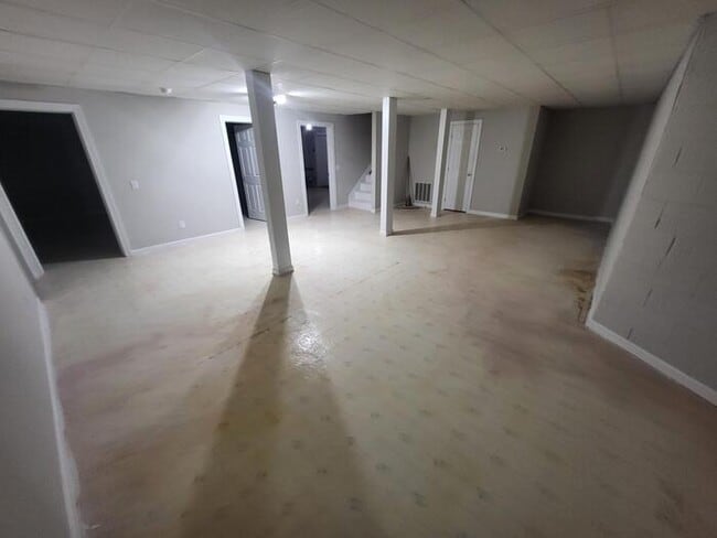 Building Photo - 645 Gardner Rd