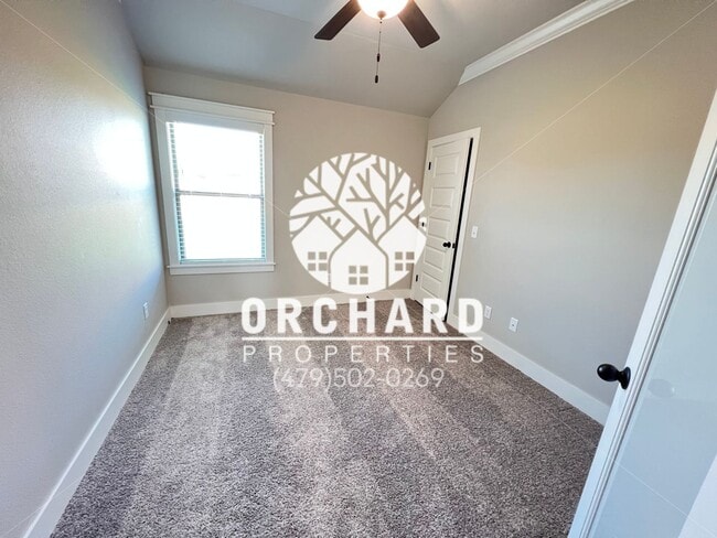 Building Photo - Single-Family Home- Beautiful 4 Bedroom Alderwood Plan