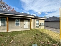 Building Photo - 2604 Hurricane Lk