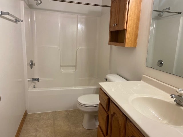 Building Photo - 674 S Peace Rd