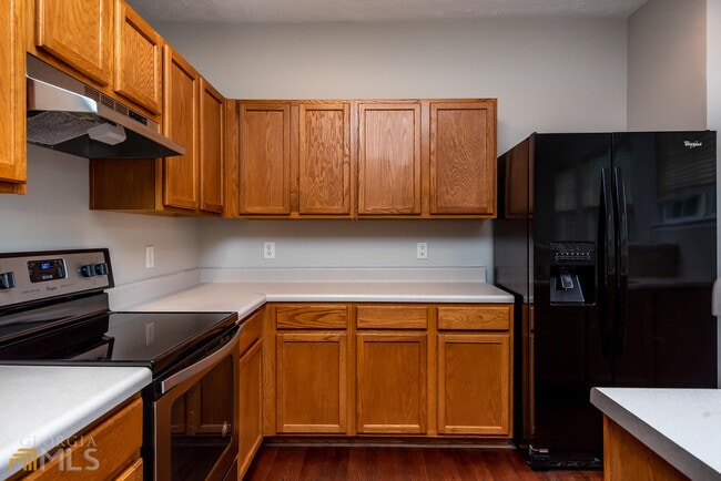 Building Photo - 246 Village Square Dr