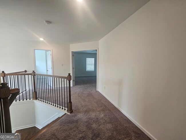 Building Photo - 16 Saint Georges Pl