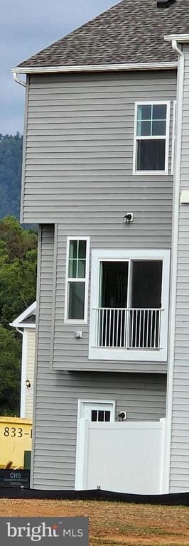 Building Photo - 229 Hillsdale Pl