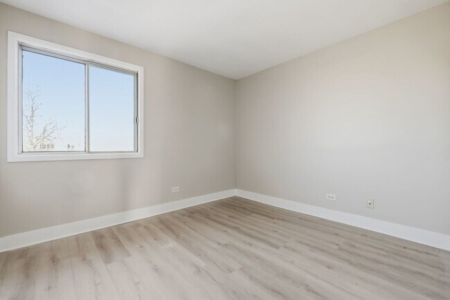 Building Photo - 4180 Williamsburg Ct