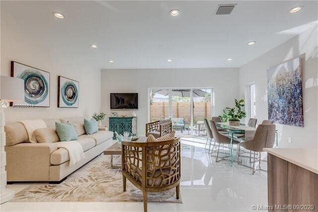 Building Photo - 696 NE 43rd St