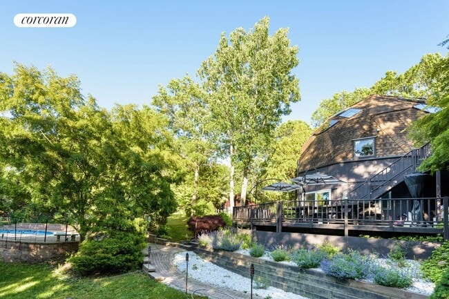 Building Photo - 23 Tanglewood Trl