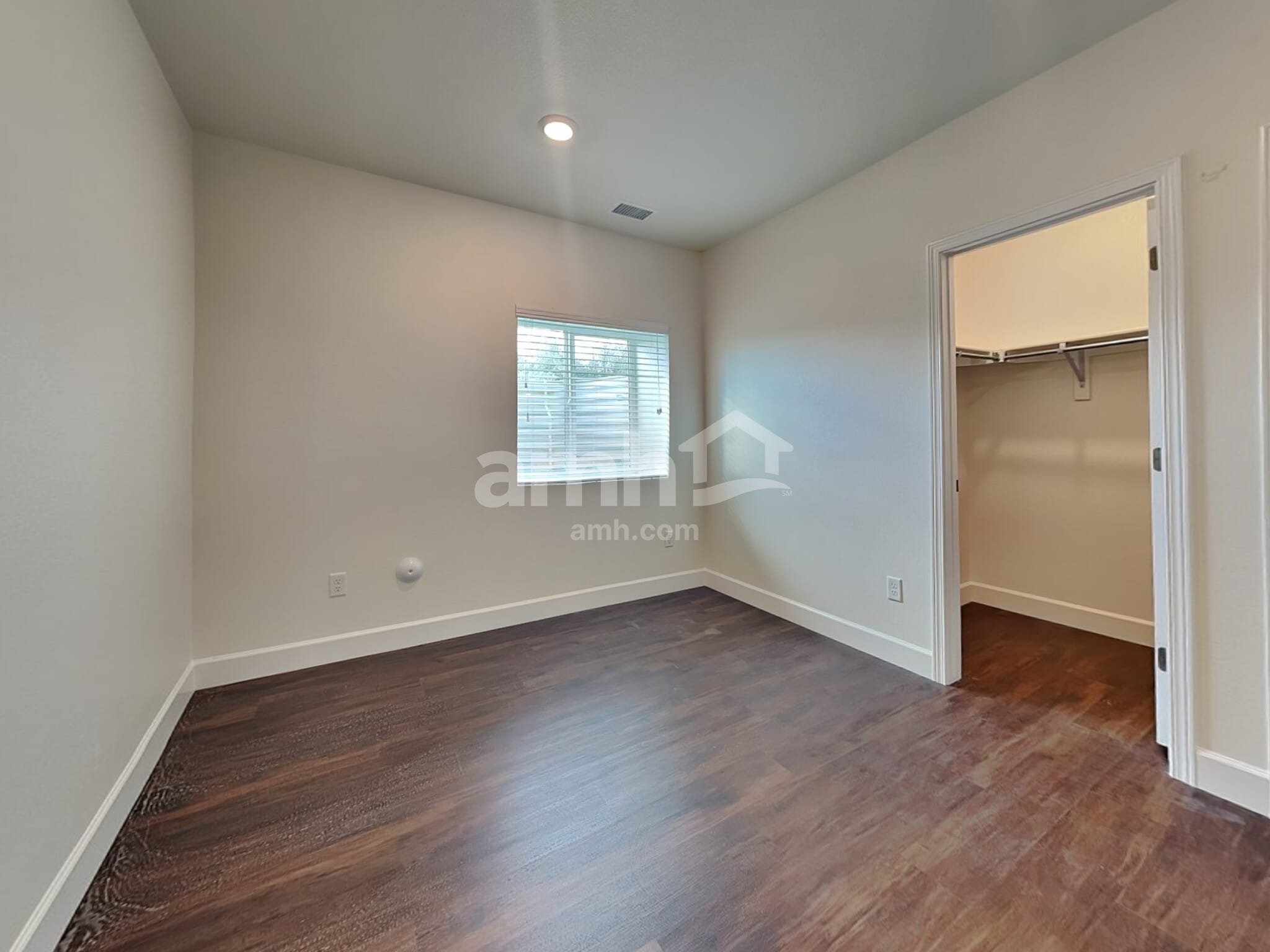 Building Photo - 14891 W 82nd Ave