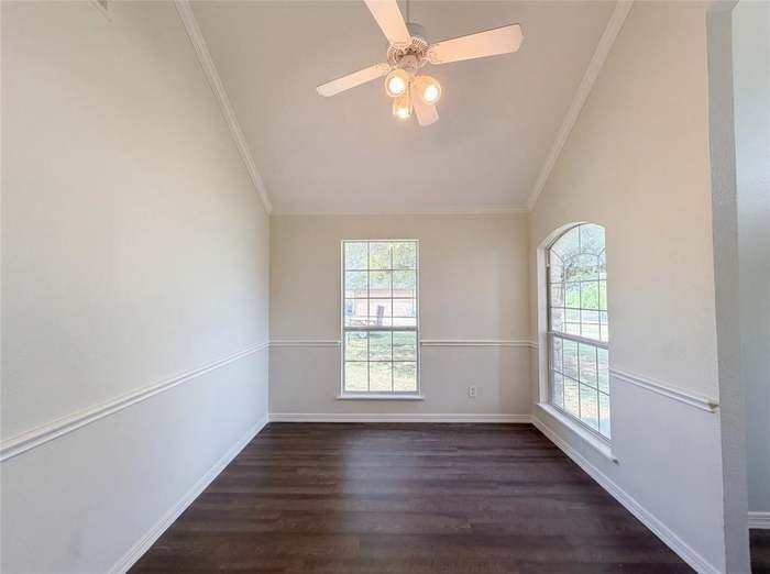 Building Photo - 416 Fossil Rock Dr