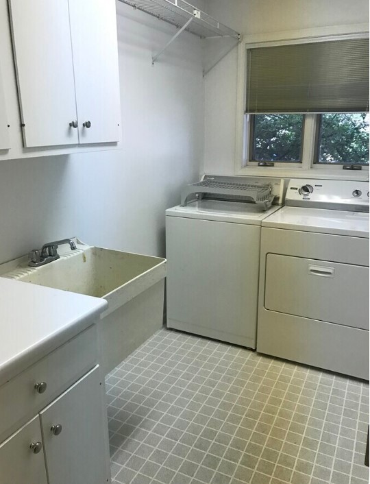 Building Photo - 2704 Cherry Hills Dr