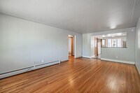 Building Photo - Charming 2BD, 1BA Wheat Ridge Duplex with 1-Car Garage