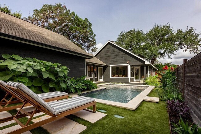 Building Photo - 1709 Alta Vista Ave