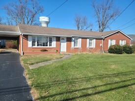 Building Photo - 1467 Old Lebanon Rd