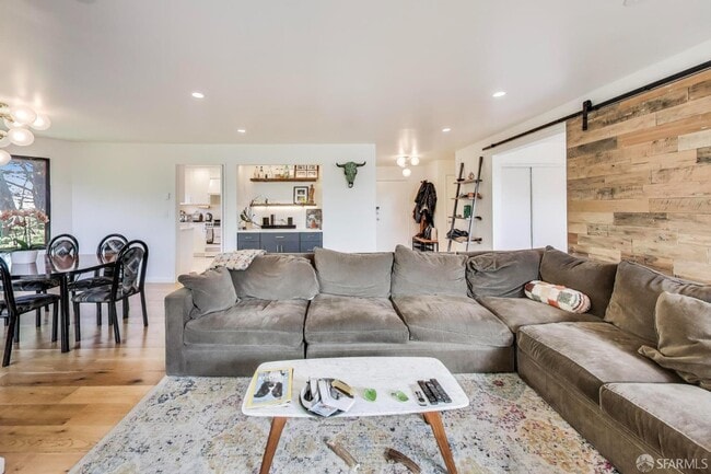 Building Photo - 208 N Lake Merced Hills
