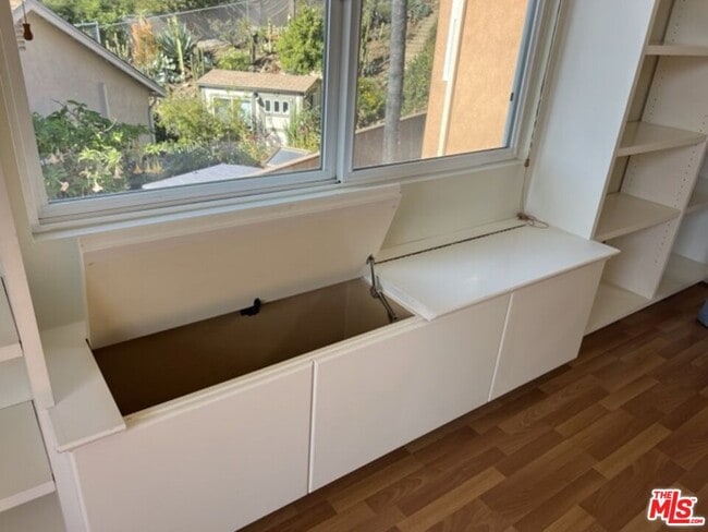 Building Photo - 729 Kenmore Cir