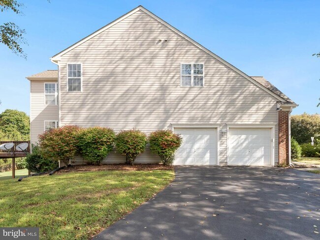 Building Photo - 14301 Autumn Crest Rd