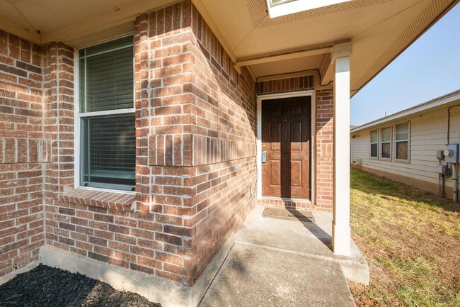 Building Photo - 3300 Etheredge Dr