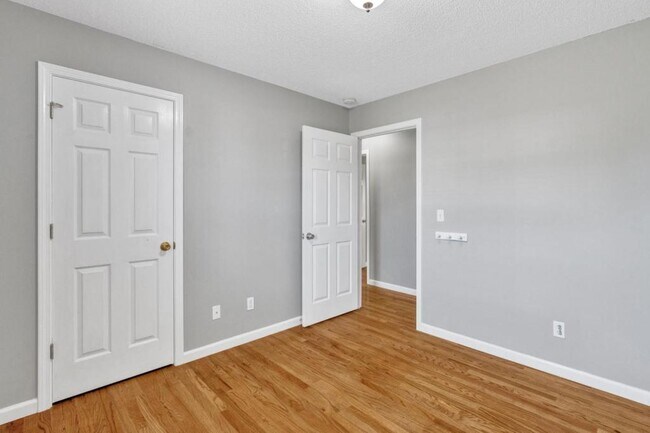 Building Photo - 1125 Faye St