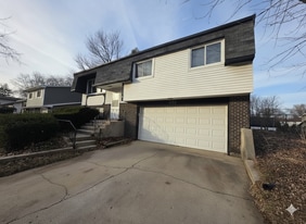 Building Photo - 352 Gehrig Cir