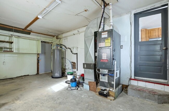 Building Photo - Beautiful 3 Bedroom Home – Carrollton Township