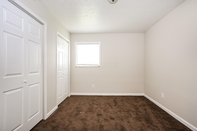 Building Photo - 241 Southard Dr